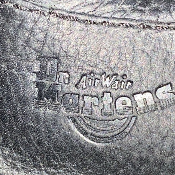 Dr. MARTENS AIRWAIR Men's SIZE 12 Black Leather Shoes.EXCELLENT CLEAN CONDITION - Picture 12 of 12